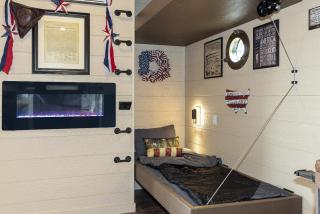 "Land of the Free, Home of the Brave" Double Luxury Treehouse for 12 Near Dollywood & Pigeon Forge - 7