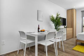 Modern Studio w/ Pool, Gym & Rooftop Palm Beach - Palm-Eagle Beach - 8