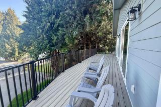 Lake Goodwin Retreat - 2