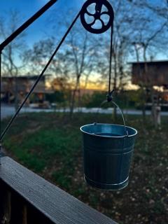 "Squirrels Gone Wild" Luxury Treehouse Adventure Near Dollywood & Pigeon Forge - 1