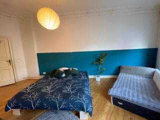 The Golden King Room Neukölln - 9