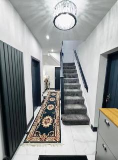 Luxury Holiday Home - 9