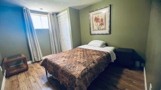 Private Rooms Close to NAIT Guest House For Men Only - 3