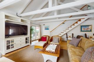 Queens Grant 762 - 6