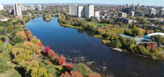 Ottawa University center near train Station & Parliament - 8