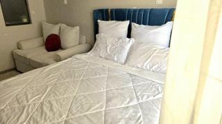 The Turquoise Room - 6