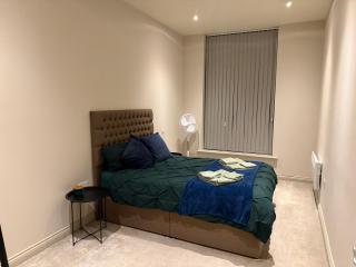 Centenary Netho - Leeds City Centre - 8