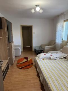 Apartament 2 - 4