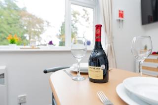 Open Mind Property- Cosy Studio Flat Bournemouth - 0