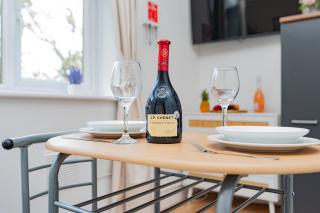 Open Mind Property- Cosy Studio Flat Bournemouth - 3