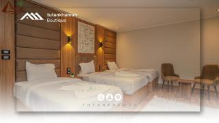 Tutankhamun Pyramids boutique - 0