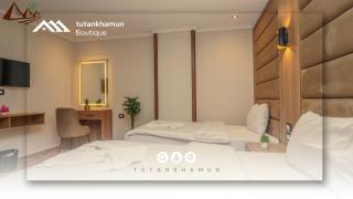 Tutankhamun Pyramids boutique - 8