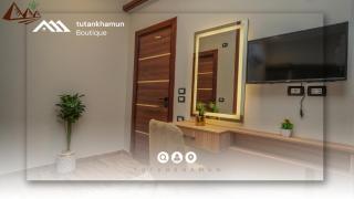 Tutankhamun Pyramids boutique - 5