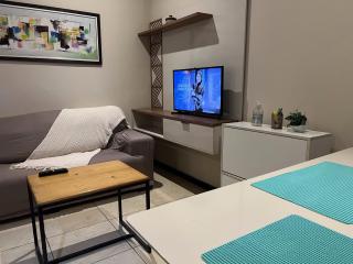 Apartamento 2 Quartos Moderno e Bem Localizado - 1