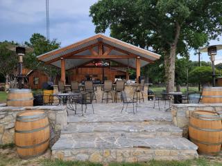 Private Retreat with Pond, Pool and Hot Tub - 1