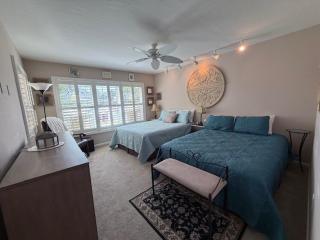 Island Living With Beach Access - 1