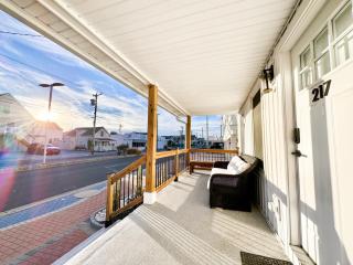 Elegant 3BR 2BA Entire Apartment Short Walk To The Beach Heart Of Wildwood - 7