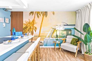 Luxury Waikīkī Condo - 1BR King Suite, Full Kitchen, Rooftop Pool, 700ft to Beach l Sea La Vie - 4