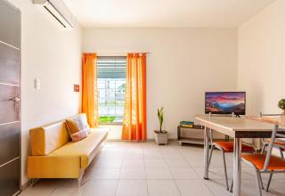 Departamentos Brown - Parrilla - WiFi 100 MB - Cochera - Aire -TV Cable - 0