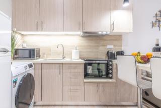 Deluxe City Centre Studio - 5