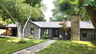 Forest City Room Family Style Room 2 - 9