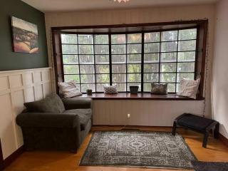 Historic Yakima Home 4BR Office Backyard Oasis - 4