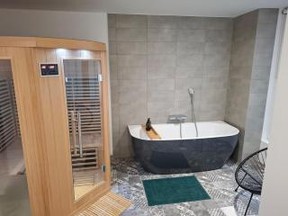 App 220 m2, 4 grandes chambres, sauna, Proche centre Belfort - 1
