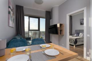 HANZA TOWER HIGH FLOOR Swimming Pool & Spa - 1