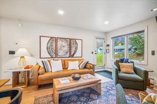 Ski In/Ski Out Pico Resort Unit E106: 3BR newly renovated condo - 2