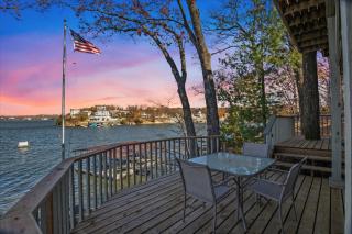 Cozy Digs Lake Lodge w/ 2 Decks, Game Room, Private Dock & Boat Slip - 9