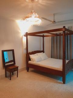 Elegant Double Big Room at Villa Paradise - 0