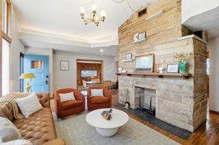 The Stoop On Spencer Drive - 9