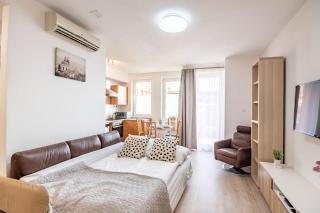 Balcony - Central - Large - Garage - Budapest - 6