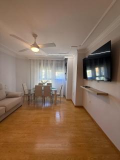 Apartamento Aura céntrico junto a feria - 0