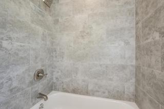 Elegant 2Story Bloomfield 3 Kings 2 Queens - 5