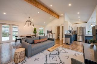 Craftsman home near Stadiums with stunning views - Seattle - 7