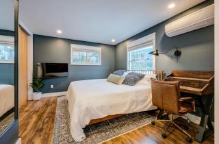 Craftsman home near Stadiums with stunning views - Seattle - 5