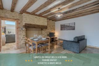 Le Four à pain - Parking - Circuit des 24h du Mans à 7 min - Golf de Mulsanne à 2 min - 0