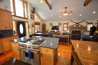 Owens Den- Lake AreaFree Night Special - 3