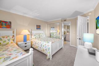 Pointe Santo B32 condo - 1