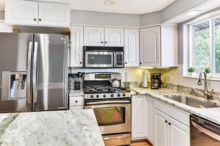 Mountain-View Retreat with Hot Tub in Centerville! - 2