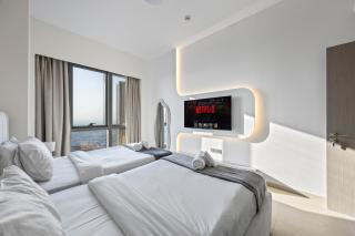 Elegant High-Rise Escape with sea view by SoleaStay - 8