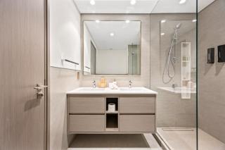 Elegant High-Rise Escape with sea view by SoleaStay - 4