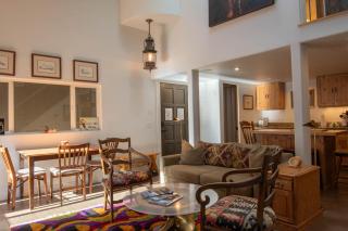 Crestview Condo 18 - 9