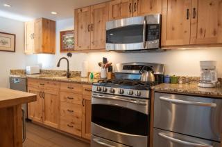 Crestview Condo 18 - 3