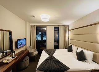 Istanbul Midpoint Hotel - 8