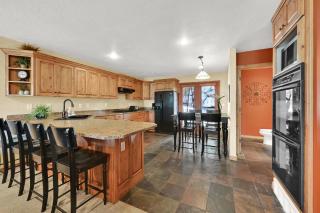 Eden Mountain Condo with Views Pool & Hot Tub Access - 4