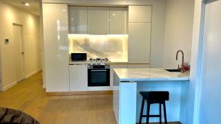 Trio BoxHill Lux Entire 3Bedroom Apt with car park and prime location - 7