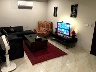 Modern & Cozy apartment in Bahria Town Lahore - 6
