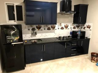 Modern & Cozy apartment in Bahria Town Lahore - 5